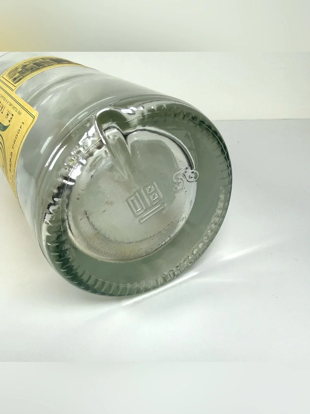 Colonel EH Taylor packaging stopper 750